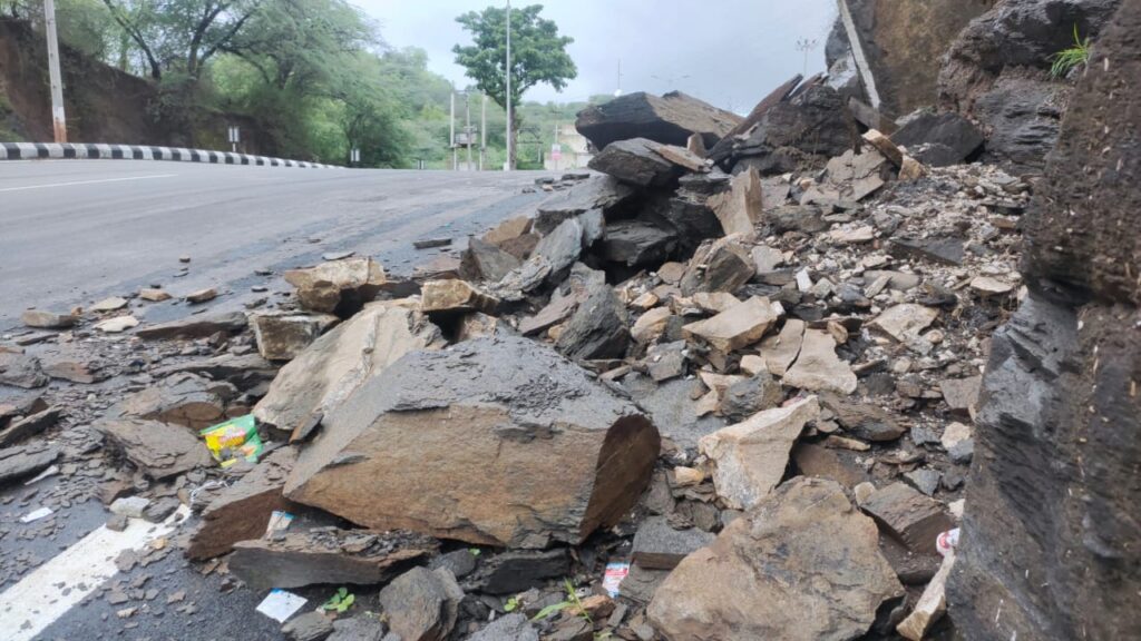 Ambaji Rain 03