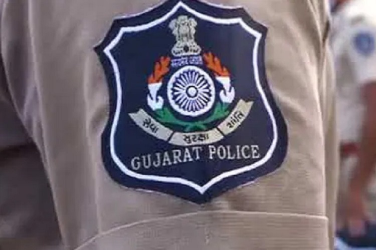 Gujarat-police-PI Badli Hum dekhenge