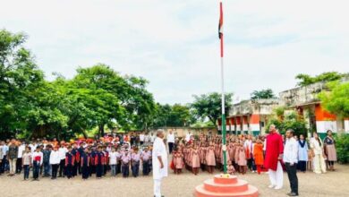 flag hoisting