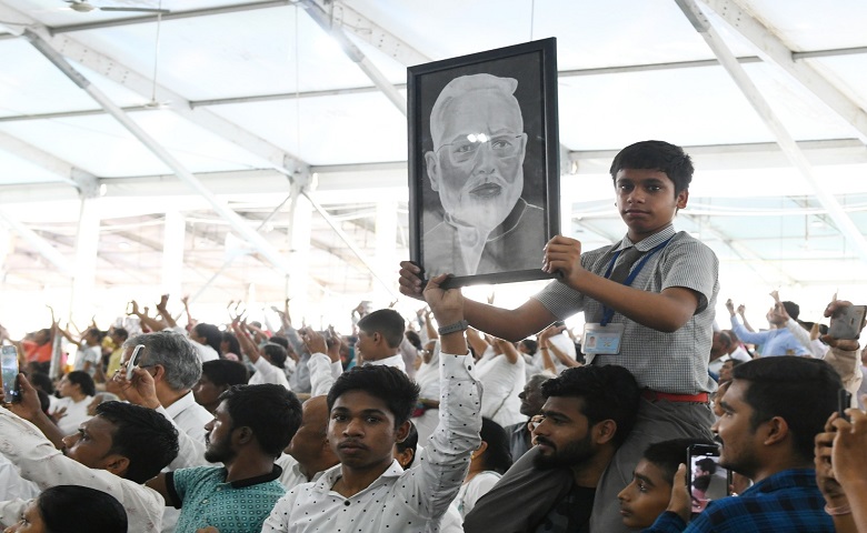 PM Modi Road Show in Surat 05