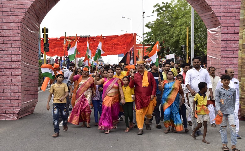 PM Modi Road Show in Surat01