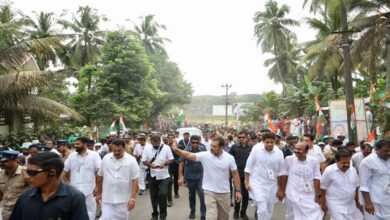 Rahul Gandhi resumes Bharat Jodo yatra