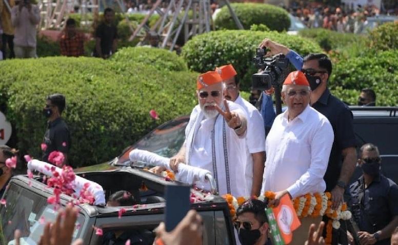 pm modi road show