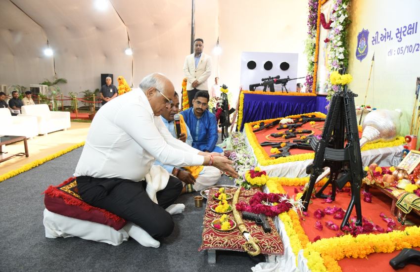 CM SHASTRA POOJA