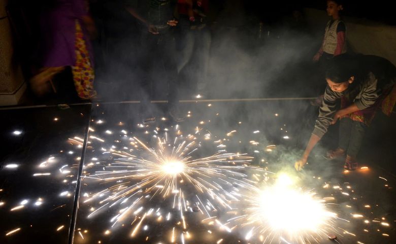 Firecrackers - Hum Dekhenge News