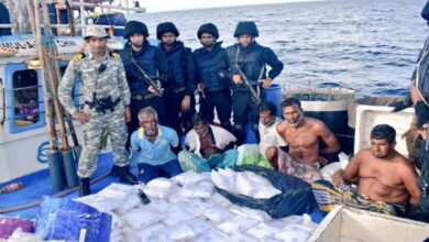 Indian Navy seizes drugs