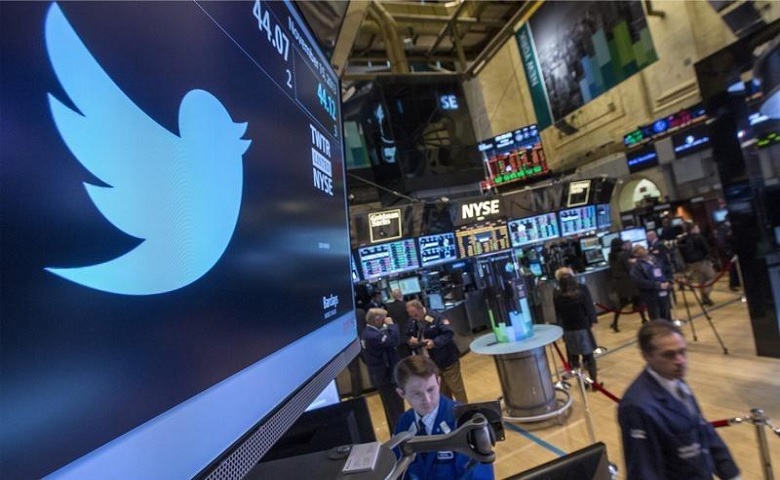 Twitter's mass layoffs