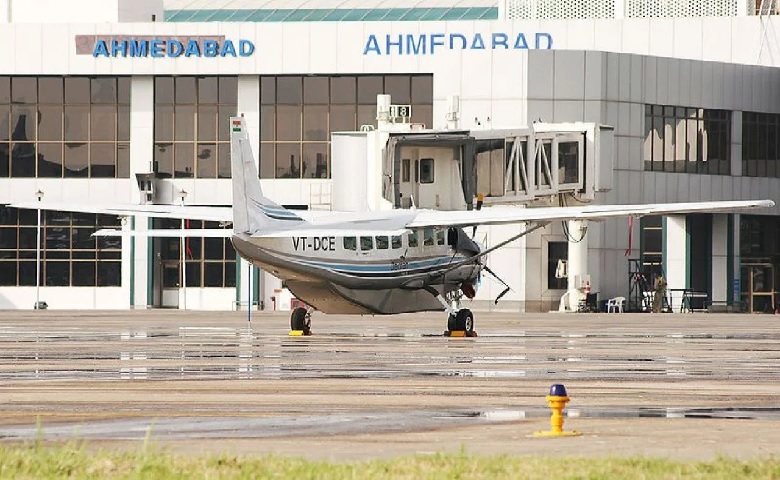 Ahemdabad Airport Hum Dekhenge