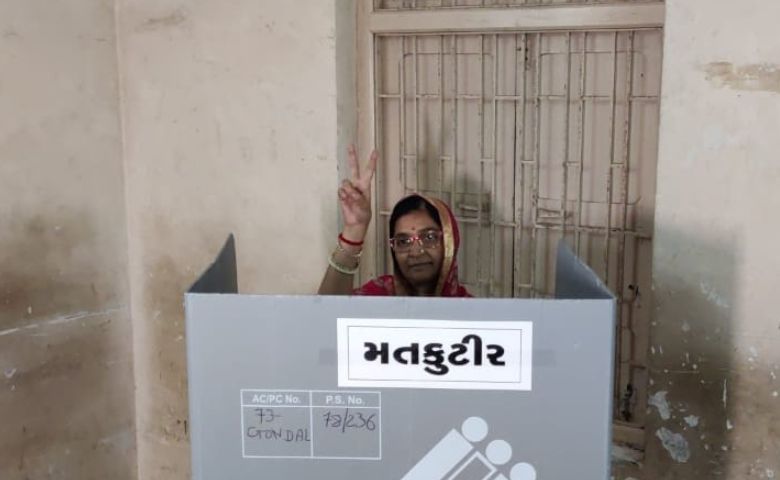 ગોંડલમાં મતદાન 