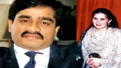 Dawood Ibrahim with wife