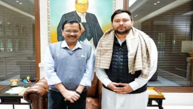 Tejashwi meets Delhi CM Kejriwal