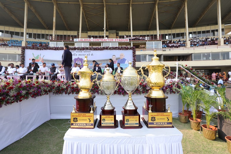 In Surat Range Cup Hum Dekhenge News 01