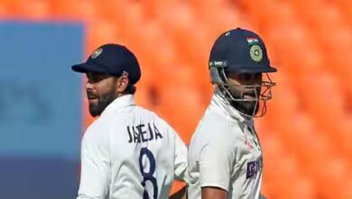 Ravindra Jadeja and VIrat Kohli