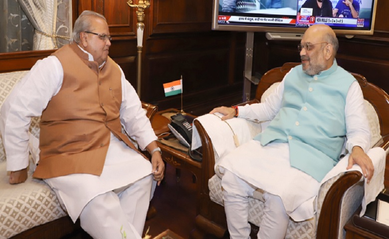 Satyapal Malik and Amit shah