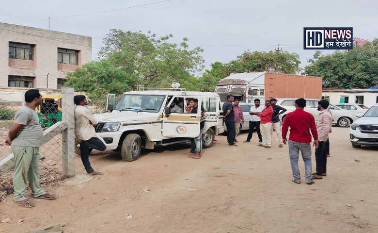 અધિકારીઓ-humdekhengenews