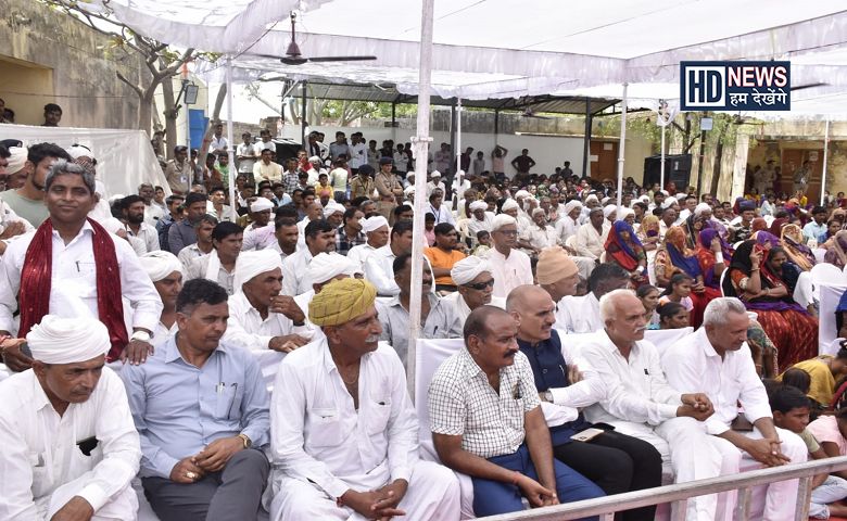 ગ્રામજનો સાથે સંવાદ-humdekhengenews