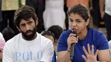 Wrestlers Bajrang and Sakshi