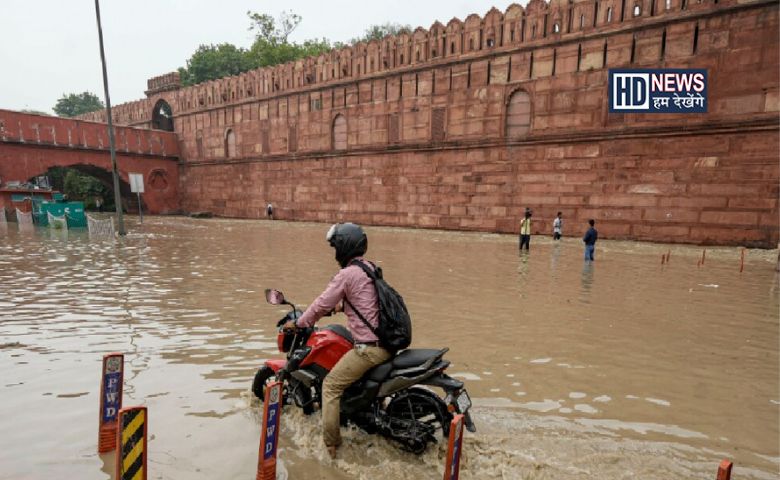 Delhi Floods: દિલ્હીમાં વરસાદ બાદ કેમ આવ્યુ પુર? કોણ છે જવાબદાર? hum dekhenge news