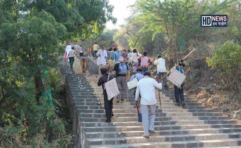 નવાઈની વાત: વિશ્વનો એક માત્ર એવો પહાડ જ્યાં આવેલા છે 900 મંદિર