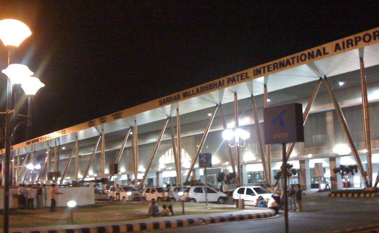 Ahmedabad Airport-HDNEWS