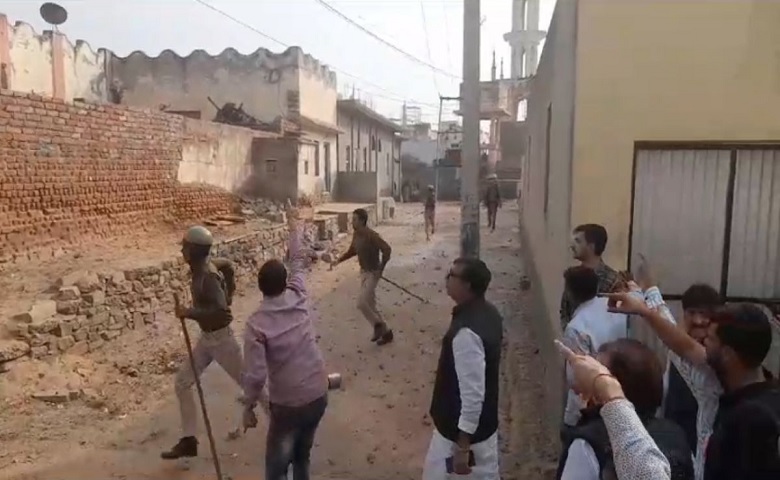 Stone pelting in Sikar