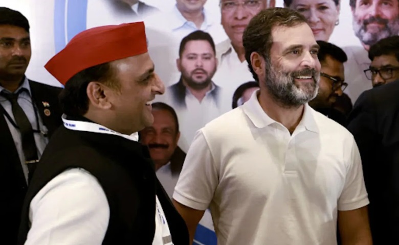 Akhilesh Yadav and Rahul Gandhi