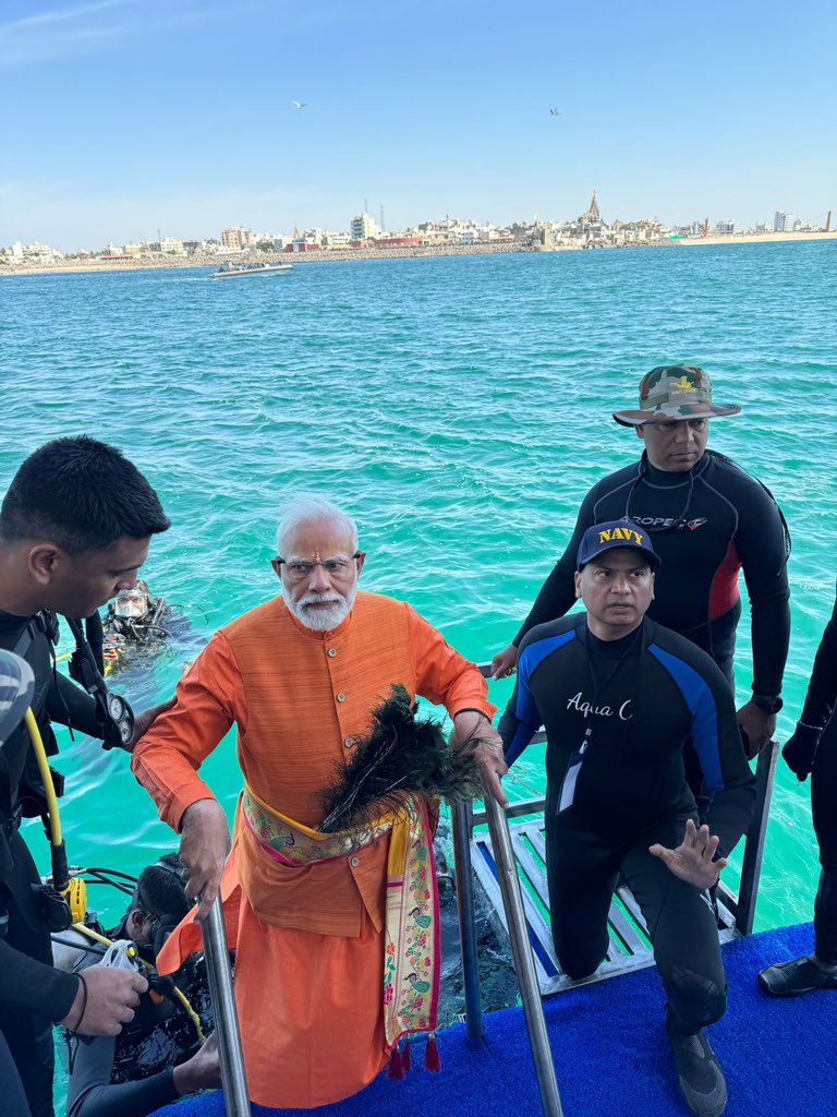 PM IN DWARKA