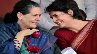 Sonia Gandhi and Priyanka Gandhi