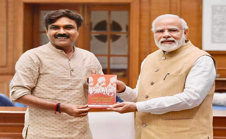 Kishor Makwana and PM Modi